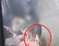 초등생 딸에 ‘담배’ 건넨 30대 엄마, 아동방임 혐의로 입건