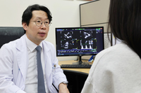 급사 요인 ‘심장판막 협착증’… “무증상 조기 수술 효과 10년 지속..