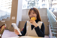 �ǻ簡 ���ϴ� ���־��� ���ա��� �ɾƼ� ���� ������ �޴��� ��..