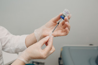 오늘부터 주사기·침 매점매석 금지… 신고센터·단속반 운영