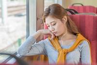 청력 지키려면, 한 시간에 한 번 이어폰 빼라