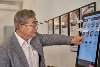 “세균 득실득실” 식당에서 ‘이것’ 만졌다면, 바로 손 닦아야