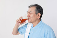 술만 줄이면 끝? 아침에 마신 ‘이것’이 肝 혹사한다