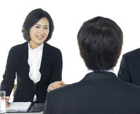 남성, 여성 상사에게 ‘이런 감정’ 느낀다