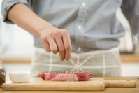 신장결석 키우지 않으려면… 물 많이 마시고 ‘이것’ 줄여라