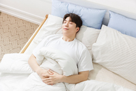 “낮잠 자면 심장 건강해져” 뜻밖의 장수 습관 4가지