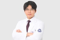 [의학칼럼] 자고 일어나니 목이 안 돌아간다, 어떡하지?