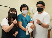 쌍둥이 첫째 15주에 잃었지만… 22주 더 버텨 둘째 만삭 출산