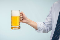 맥주 마셔서 요로결석 빼낸다고요? “전혀 도움 안 돼”
